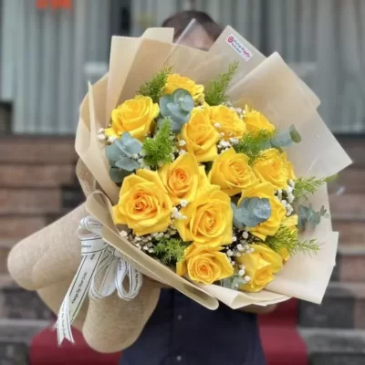 Bó hồng vàng 15 bông mix baby - tặng sinh nhật mẹ