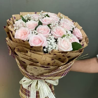 Bó Hoa Hồng Kem Giấy Bố