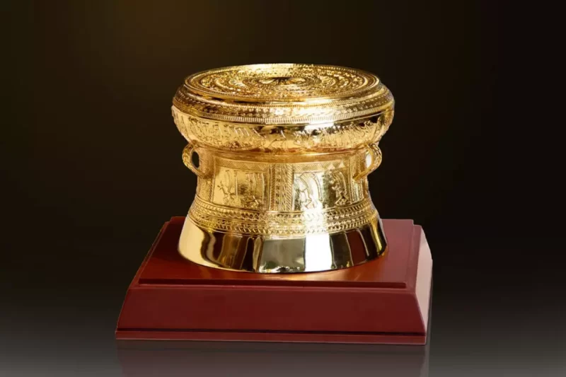 Trống đồng mini để bàn mạ vàng 24k