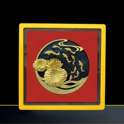 Tranh Cửu ngư quần hội vàng lá 24k để bàn