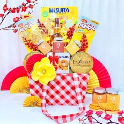 Giỏ Quà Tết Hạnh Phúc Rượu Ngoại Chivas 1908