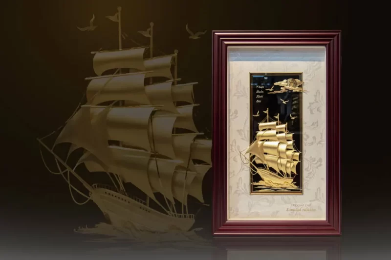 Tranh thuận buồm xuôi gió dát vàng 24k