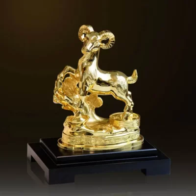 Tượng con dê mạ vàng 24k