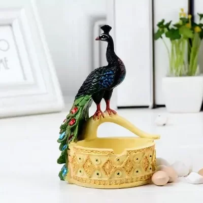 Gạt tàn thuốc chim công