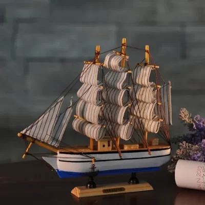 Mô hình thuyền buồm gỗ