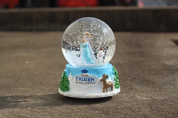 Quả cầu tuyết Frozen